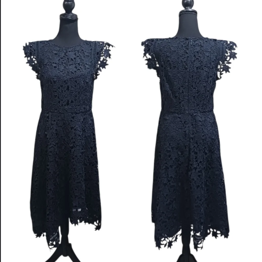 Eliza J Asymmetric Lace Cocktail Dress - Picture 4 of 11